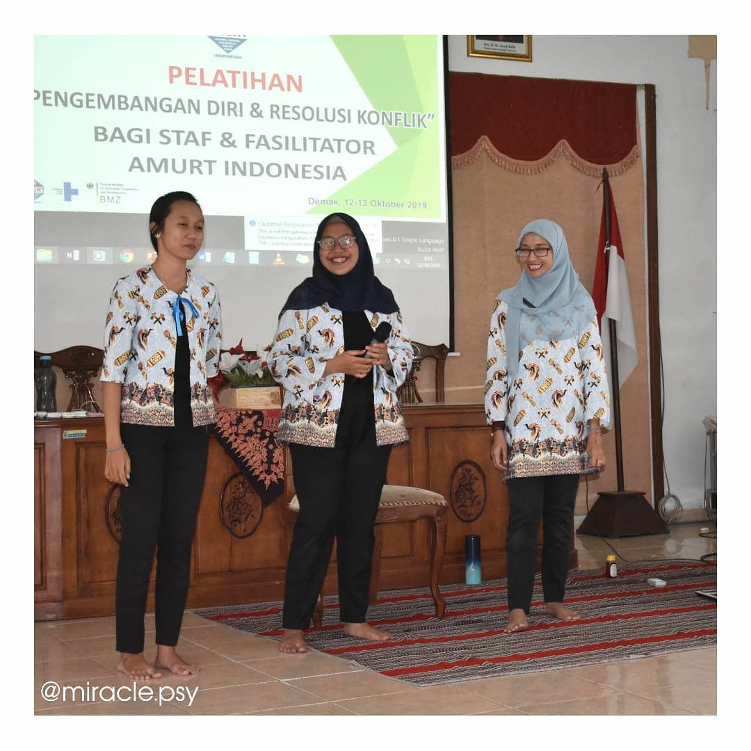 Pelatihan Pengembangan Diri & Resolusi Konflik — AMURT Indonesia